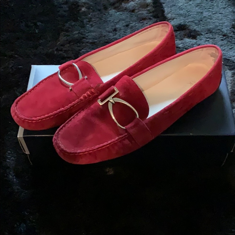 Anne Klein red driving shoes